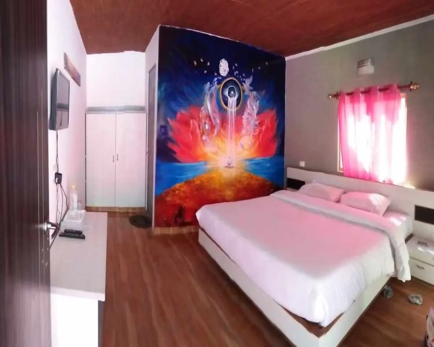 Kedar River Retreat Sitapur [King Size Bed Room]